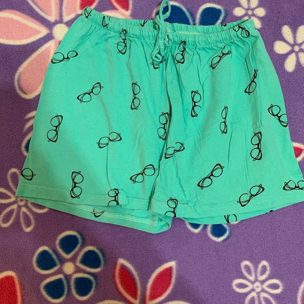 Pjs - Picture 3 of 3